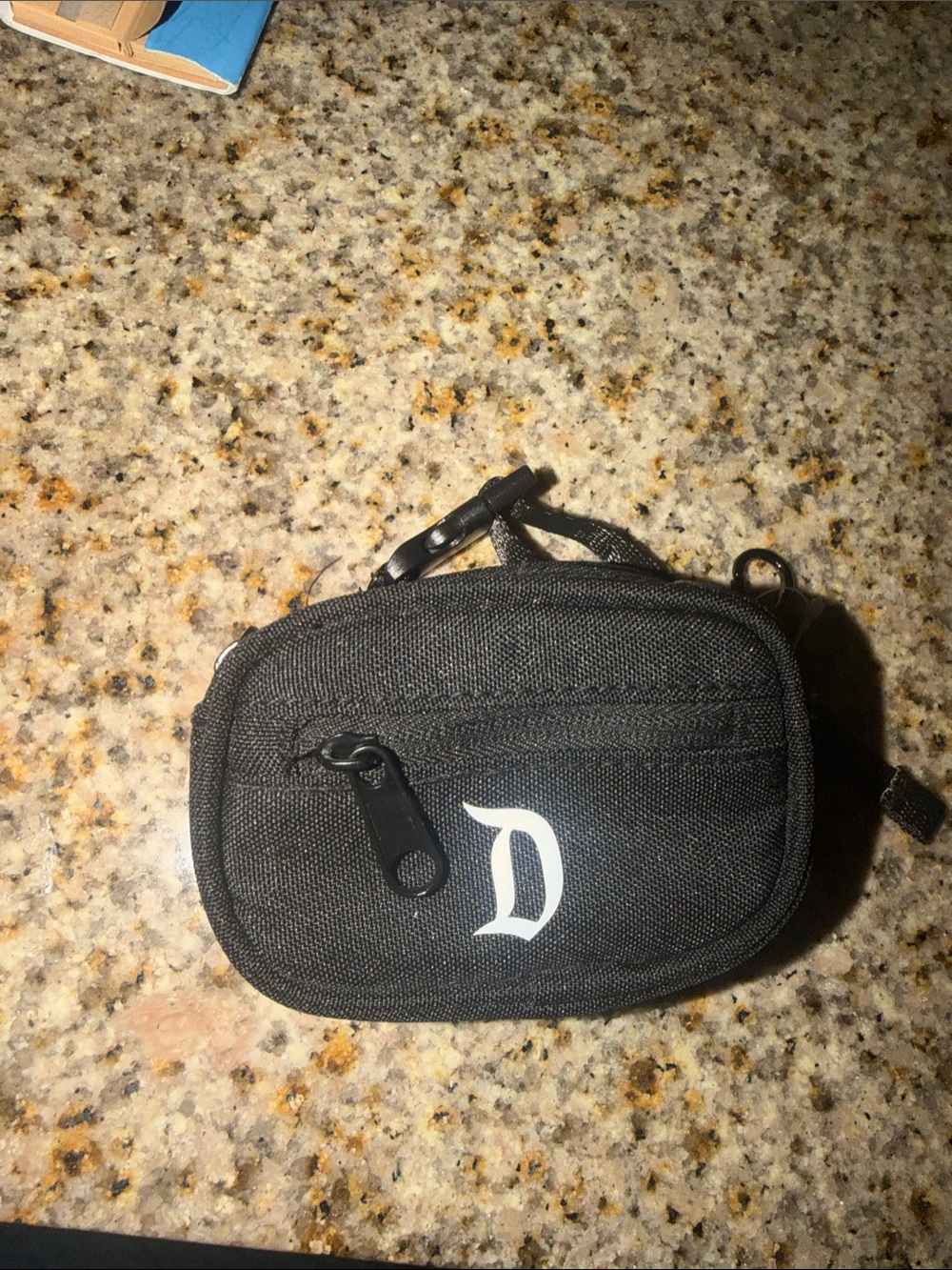 Disneyland pouch Black - Compact Daily Carry